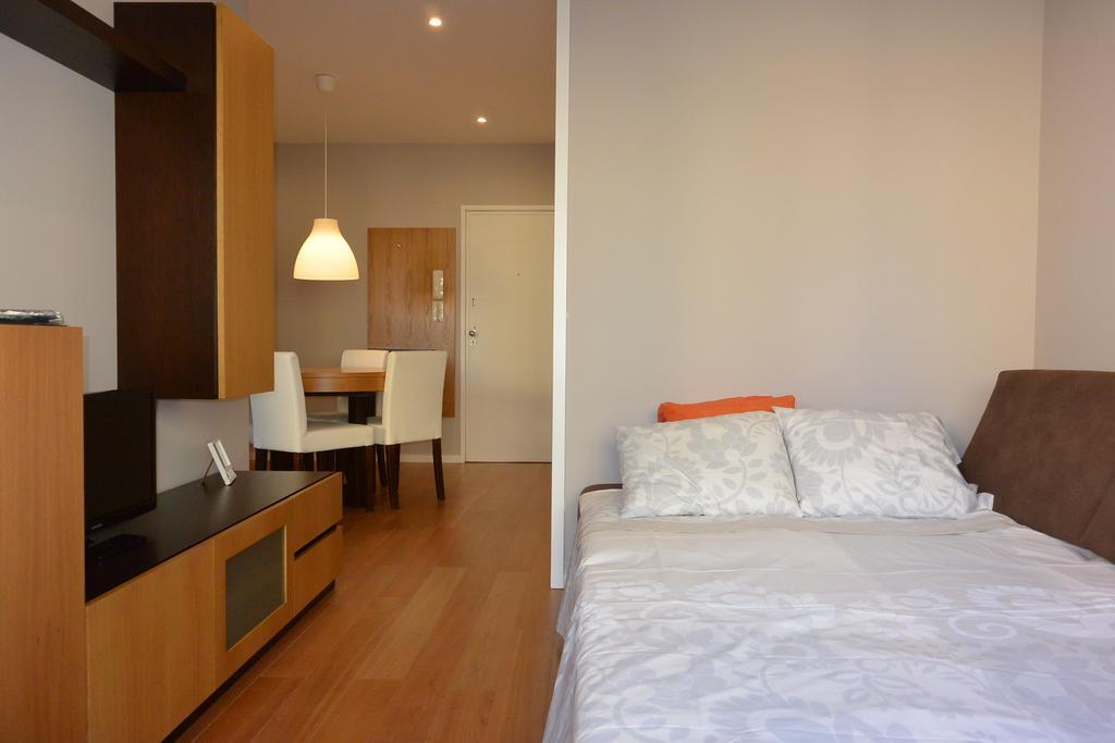 Julio Dinis Flat, By Flat In Porto